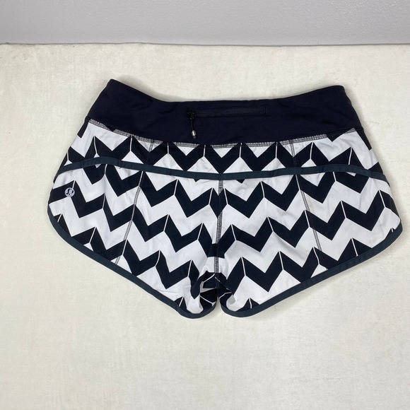 Lululemon Run: Speed Short Arrow Chevron Zig Zag White Black Size 4 # W7710S - Picture 7 of 9